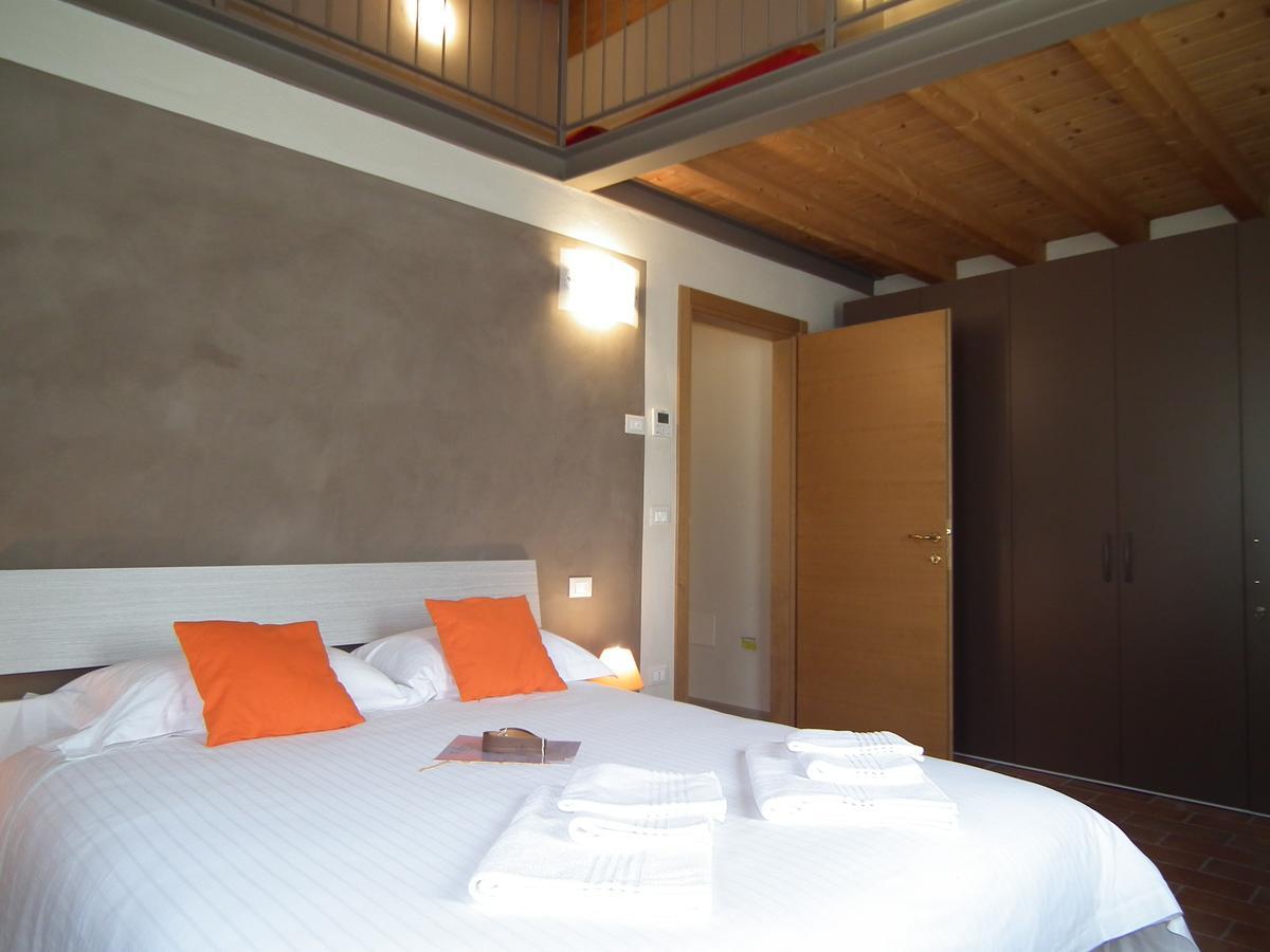L'Isolo B&B E Case Vacanza Monzambano Exterior foto